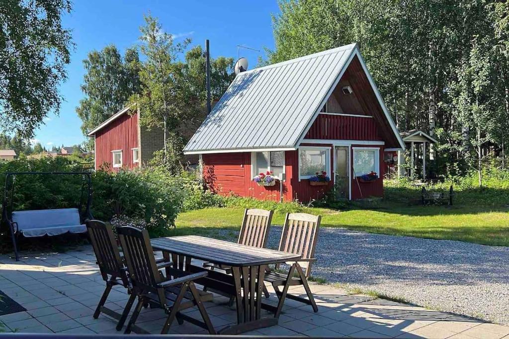 Adorable 1-Bedroom Cottage/Guesthouse In Kittilae Экстерьер фото